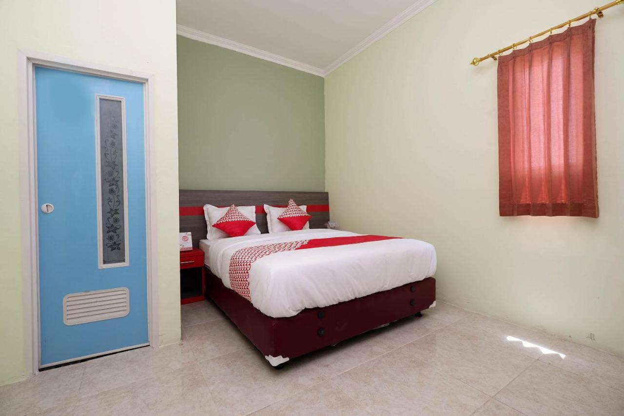 Super Oyo 1620 Sion Family Residence Grobogan Esterno foto